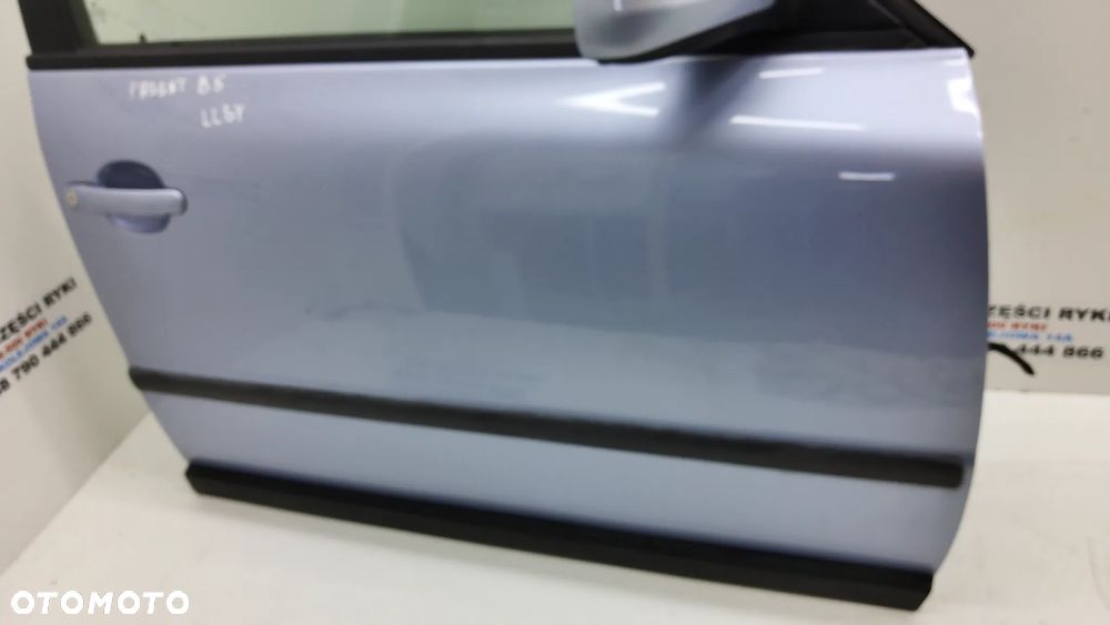 VW Passat B5 Kombi  Sedan  Drzwi Lewe Przód LL5Y - 15