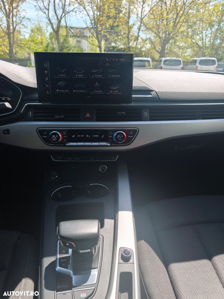 Audi A4 2.0 35 TFSI S tronic MHEV Basic - 7
