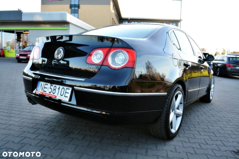 Volkswagen Passat 2.0 TDI DPF Comfortline DSG - 17