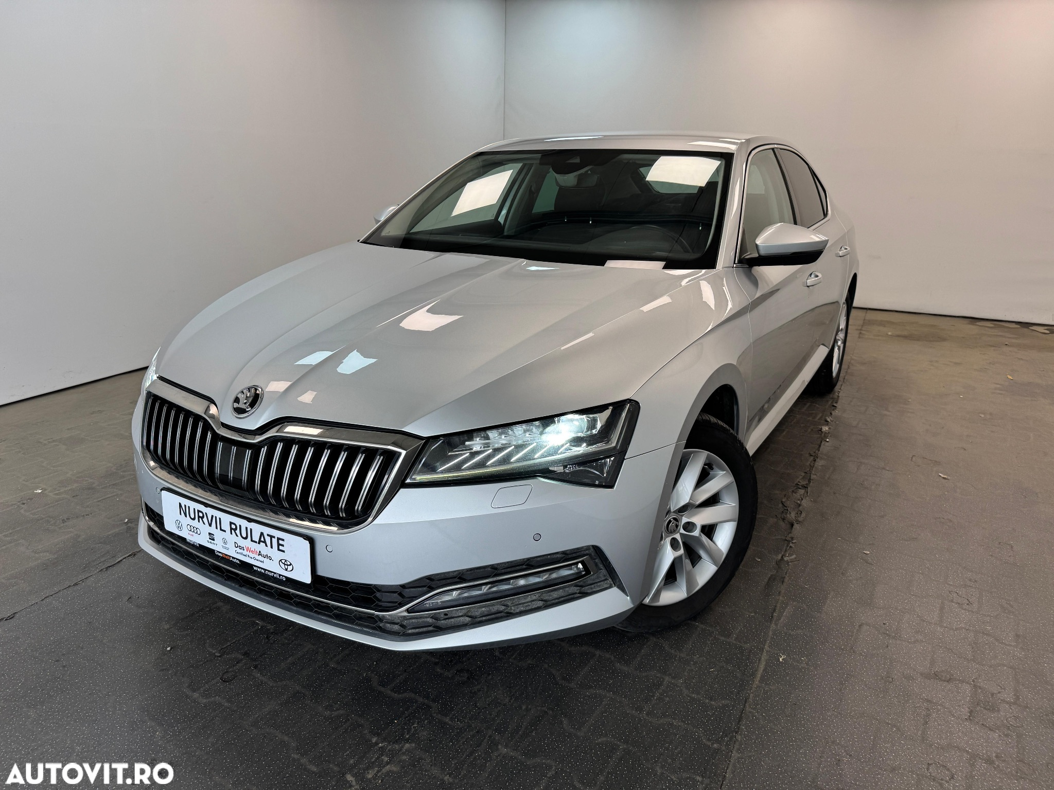 Skoda Superb 2.0 TDI DSG Style - 20