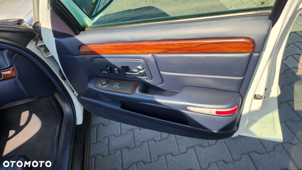 Cadillac Deville 4.6 Concours - 26