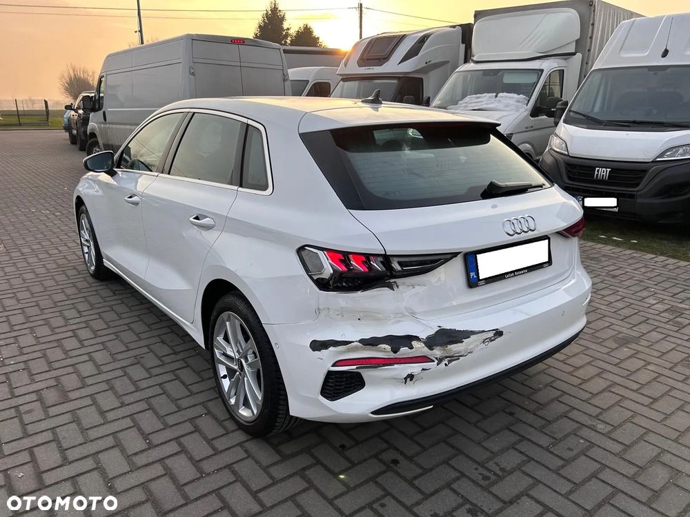 Audi A3 Sportback - 3