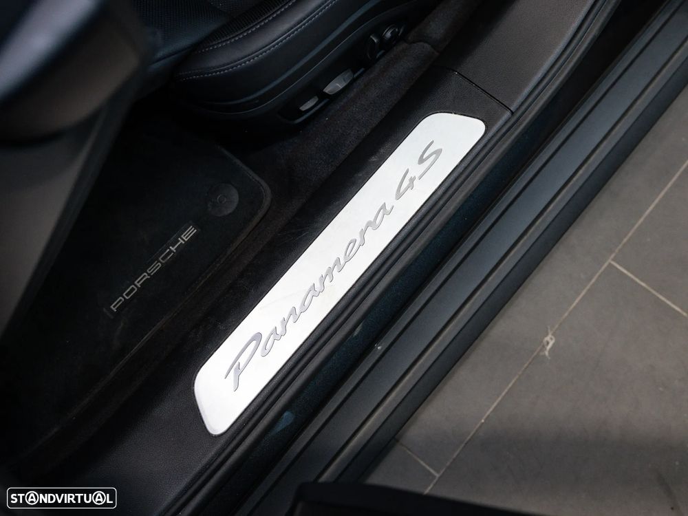 Porsche Panamera 4S E-Hybrid - 26