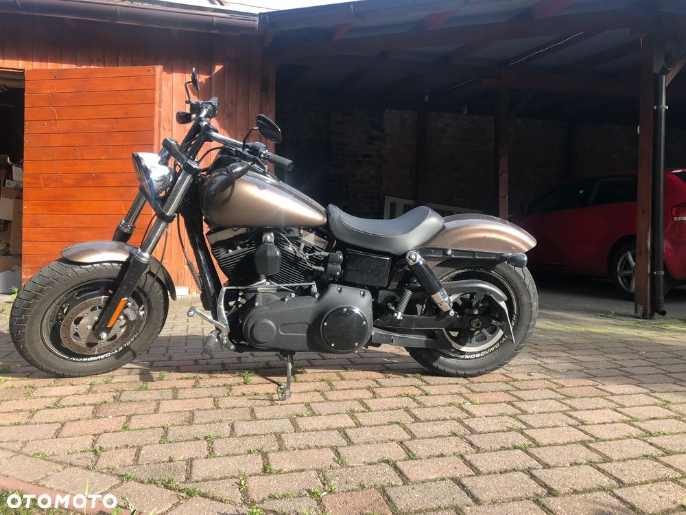 Harley-Davidson Dyna Fat Bob - 1