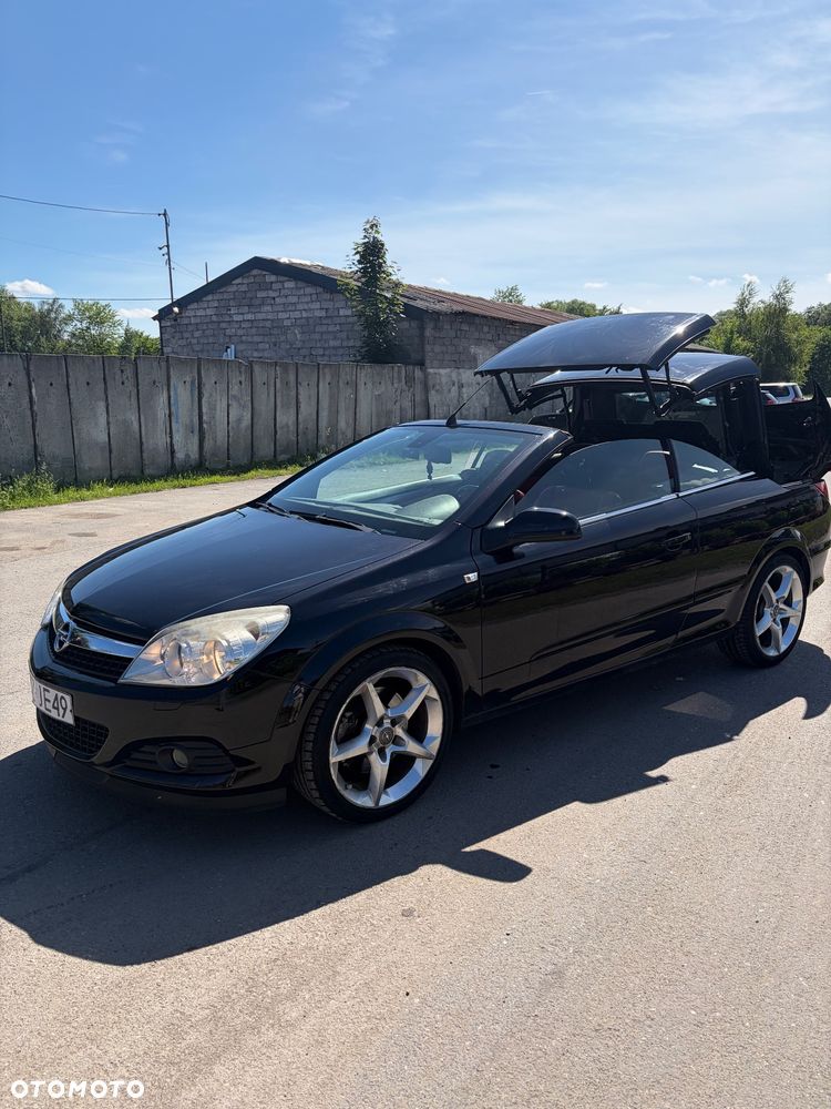 Opel Astra 1.6 Turbo Cosmo - 6