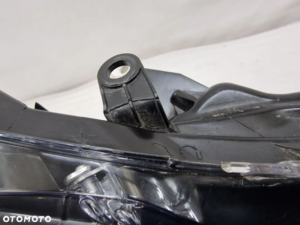 TOYOTA COROLLA E16 13- PRAWA LAMPA LED PRZEDNIA PRZÓD , NR 81110-02E71-00 , NR AUKCJI LL208 - 9