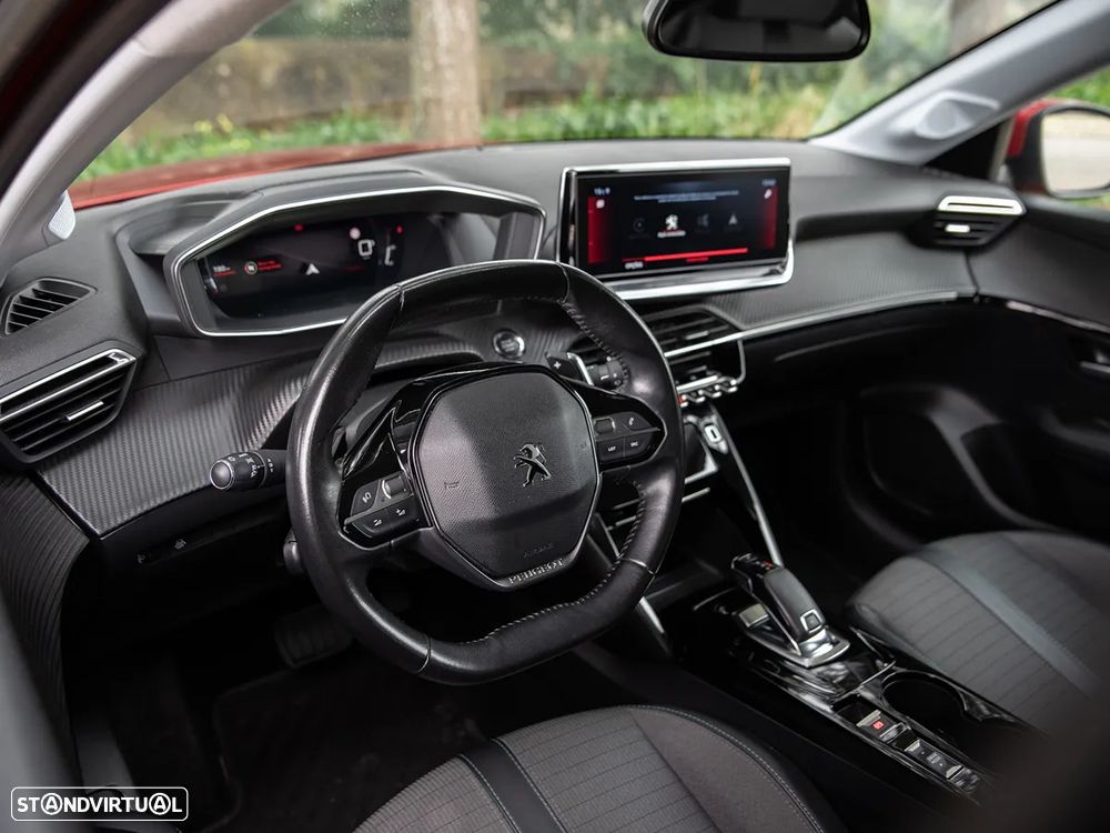 Peugeot 208 PureTech 100 EAT8 Allure Pack - 11