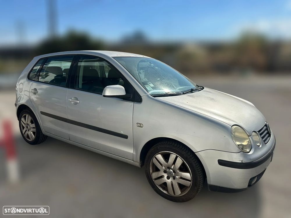 Polo 9N 1.4 16V 75 cv de 2002 para peças - 2