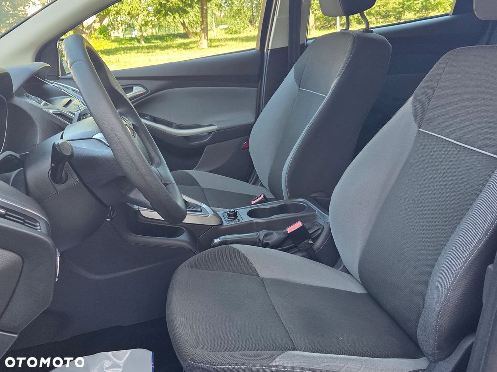 Ford Focus 1.6 Ti-VCT Style - 23
