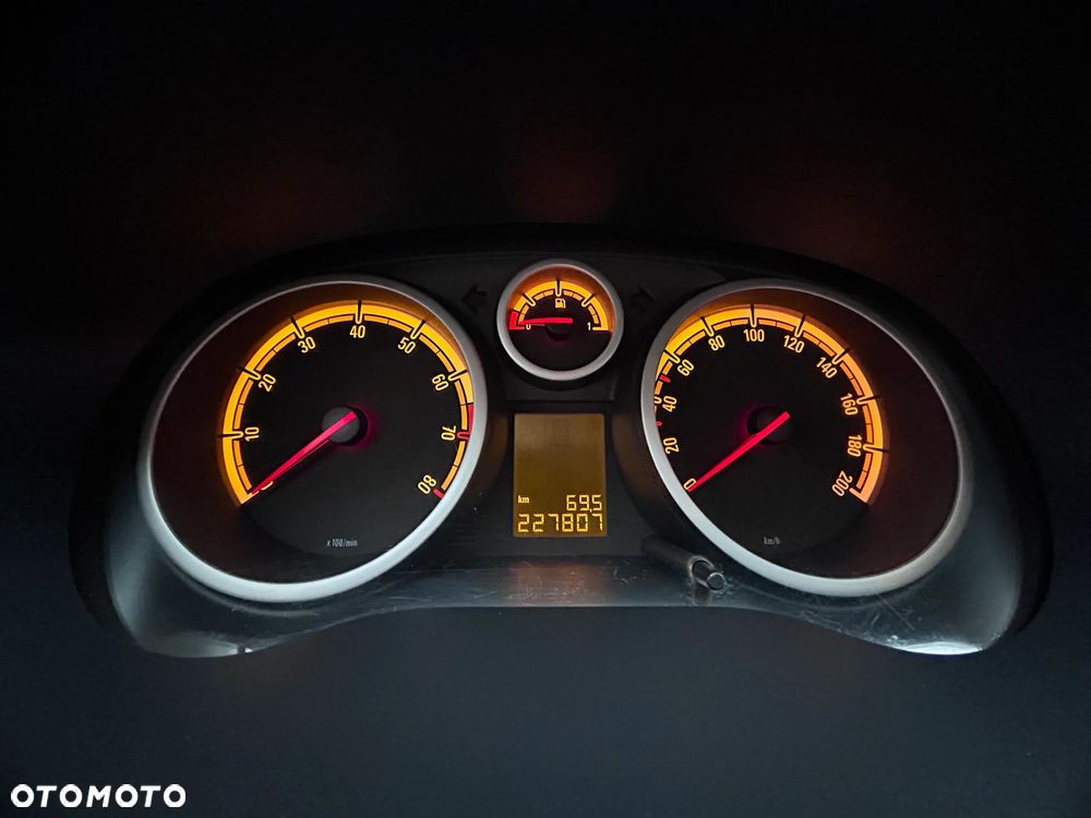 Opel Corsa 1.0 12V Cosmo - 15