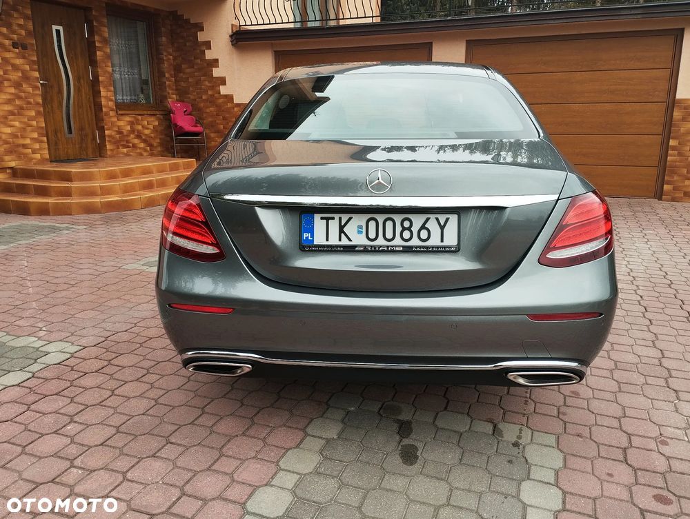 Mercedes-Benz Klasa E 200 9G-TRONIC - 14