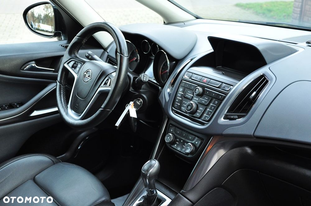 Opel Zafira Tourer 2.0 CDTI Automatik Edition - 29