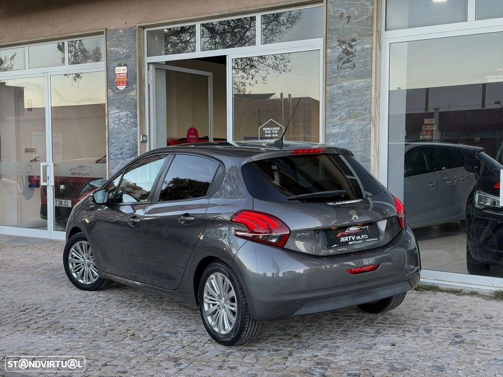 Peugeot 208 1.2 PureTech Style - 12