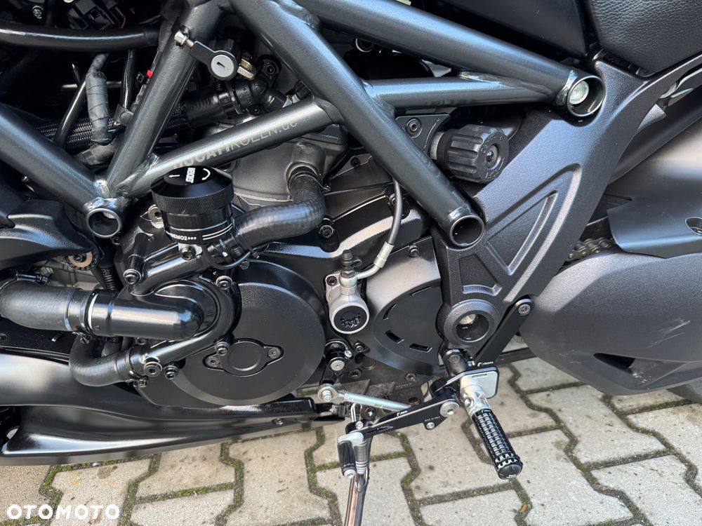 Ducati Diavel - 19