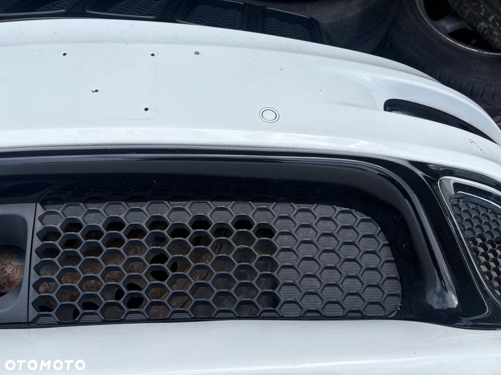 Zderzak Jeep Grand Cherokee SRT WK2 2014 - 11