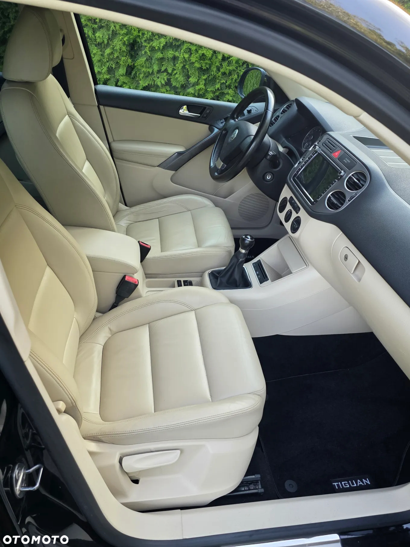 Volkswagen Tiguan - 14