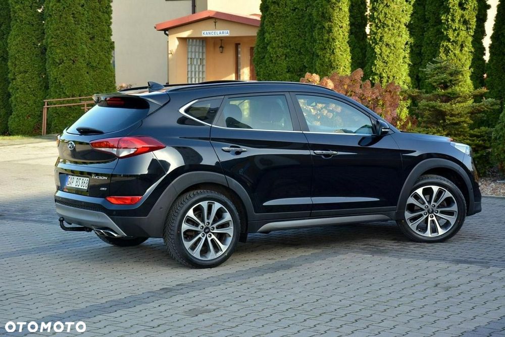 Hyundai Tucson 2.0 CRDI 4WD Automatik Premium - 11