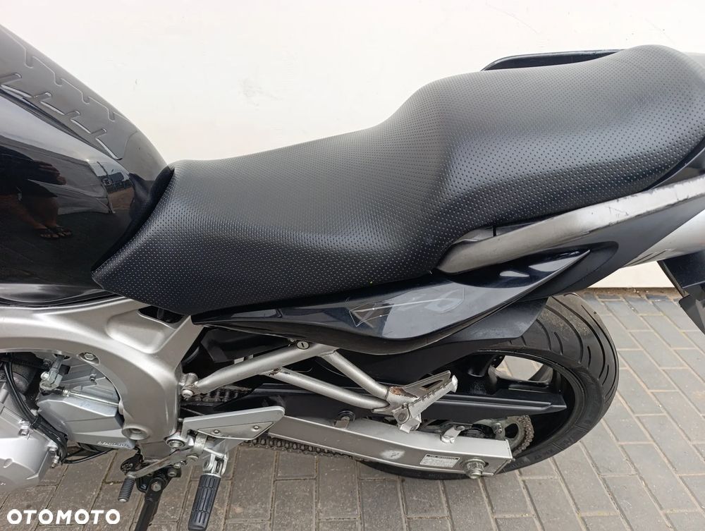 Yamaha FZ6 - 16