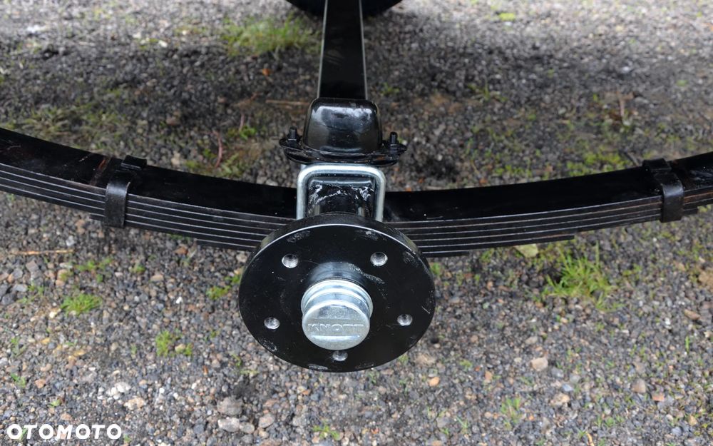 Rydwan przyczepa jednoosiowa na resorach na kat. „B”, - 36