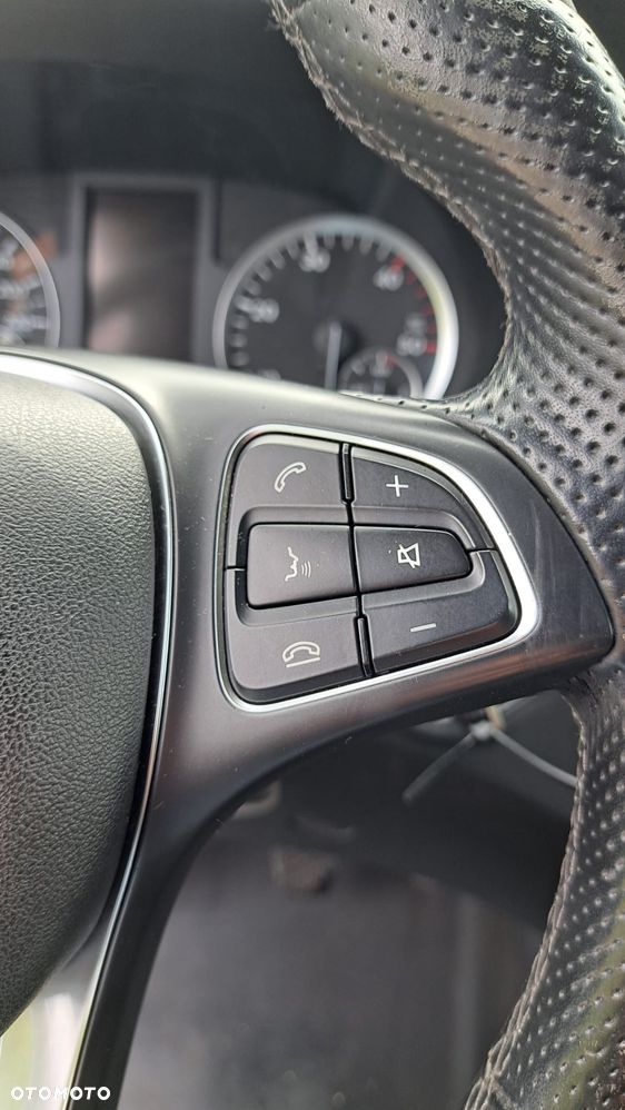 Mercedes-Benz VITO - 12