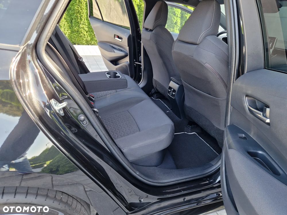 Toyota Corolla 2.0 Hybrid Executive - 21