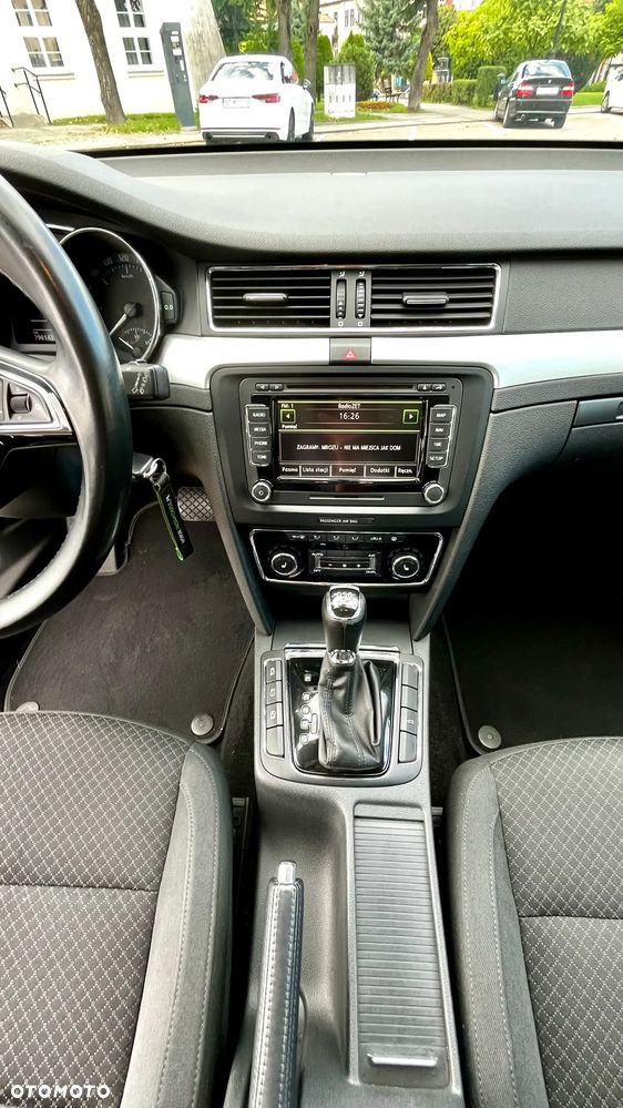 Skoda Superb 2.0 TDI Elegance DSG - 12