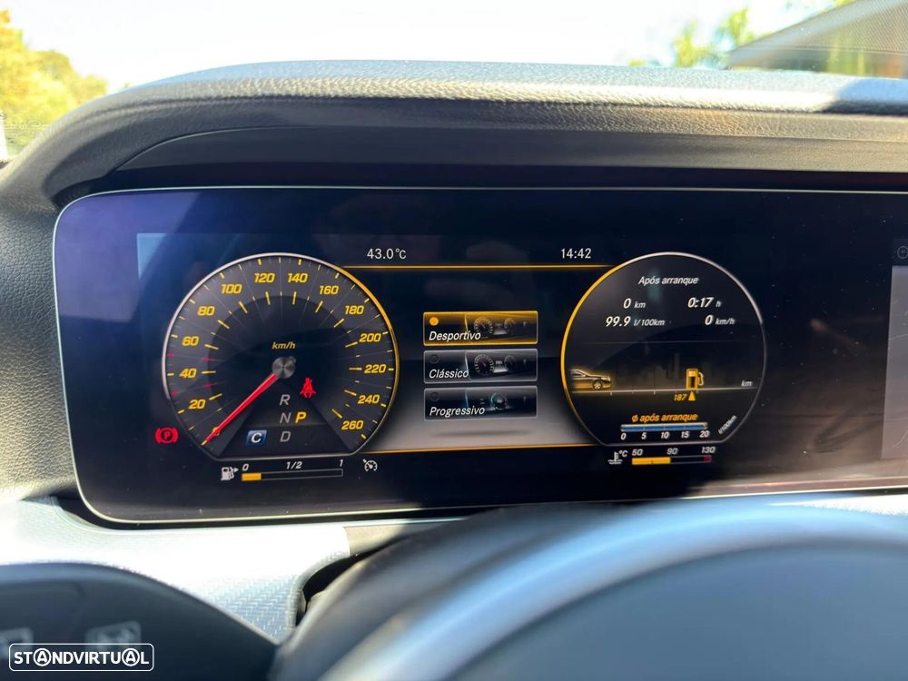 Mercedes-Benz E 220 d Avantgarde - 31