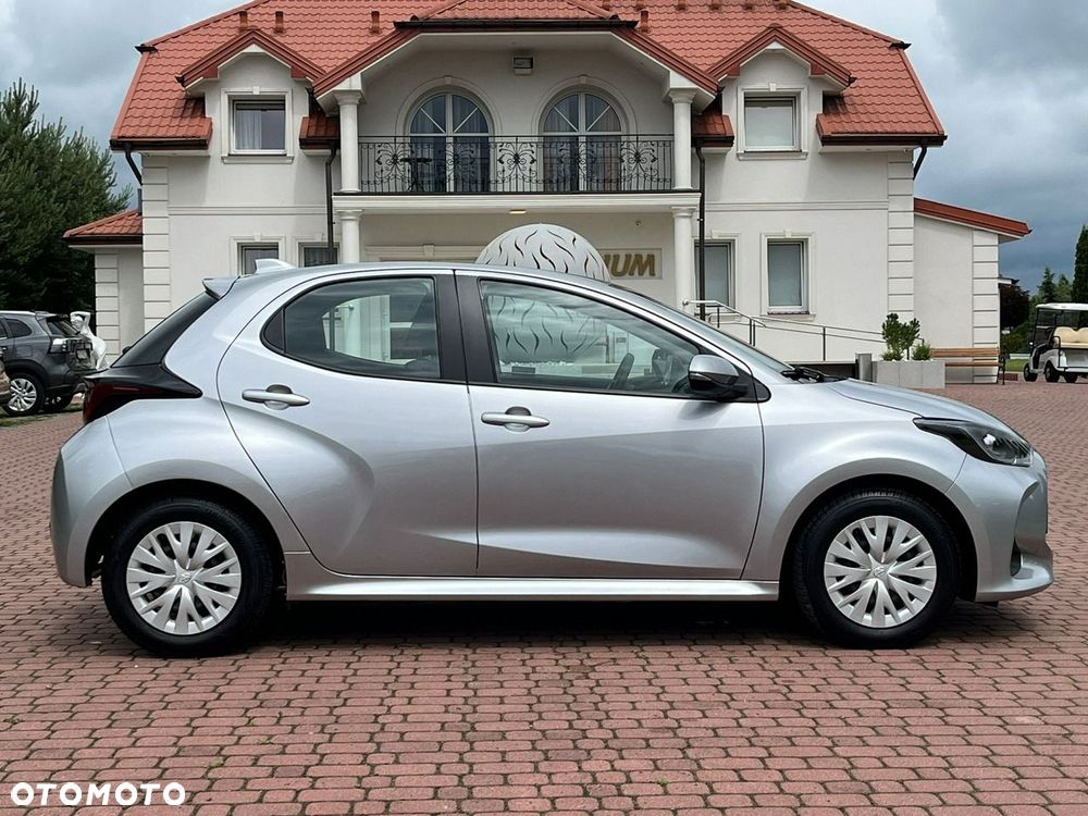 Toyota Yaris - 24