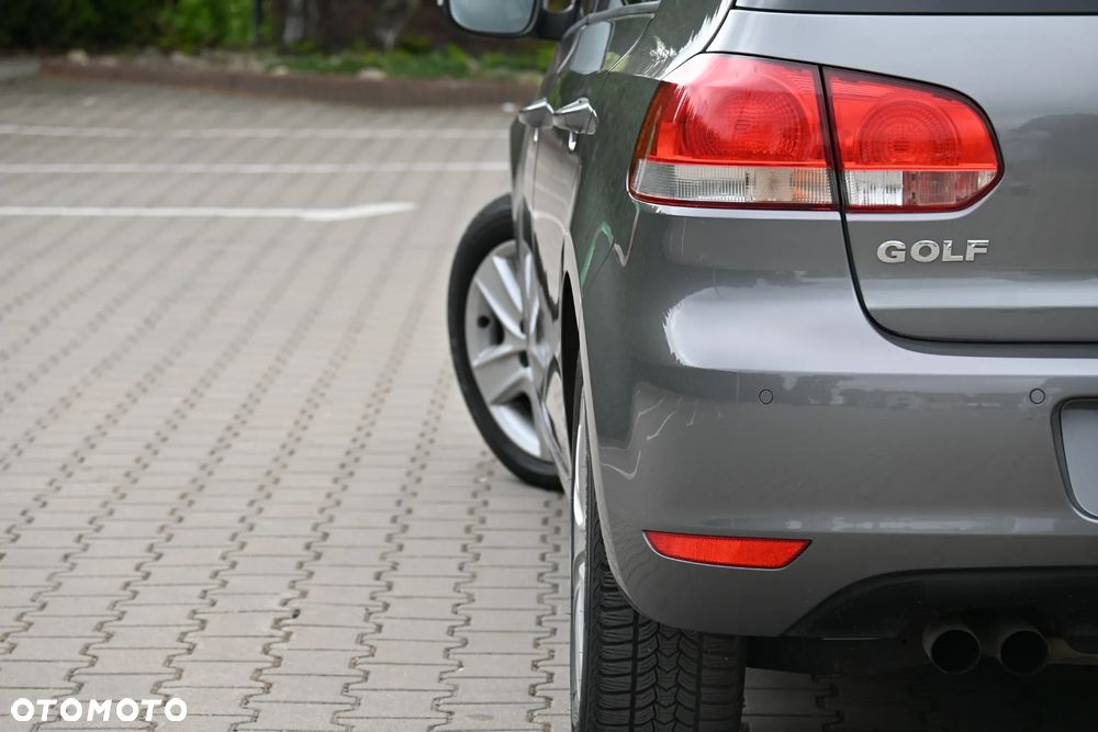 Volkswagen Golf 1.4 TSI DSG Individual - 17