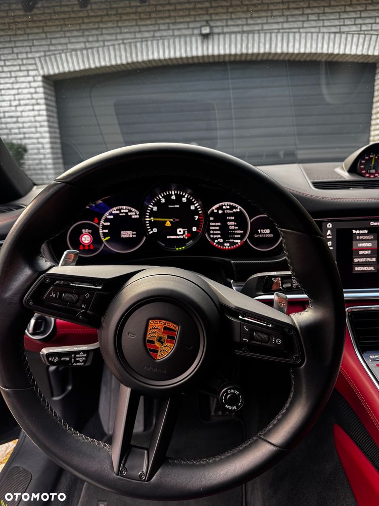 Porsche Panamera 4S - 8