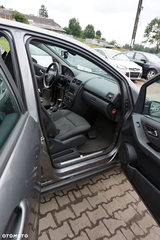 MERCEDES A-KLASA W169 LIFT 5D HB 2011 787 2.0 CDI OM640940 109KM 711640 SREBRNY na części - 16