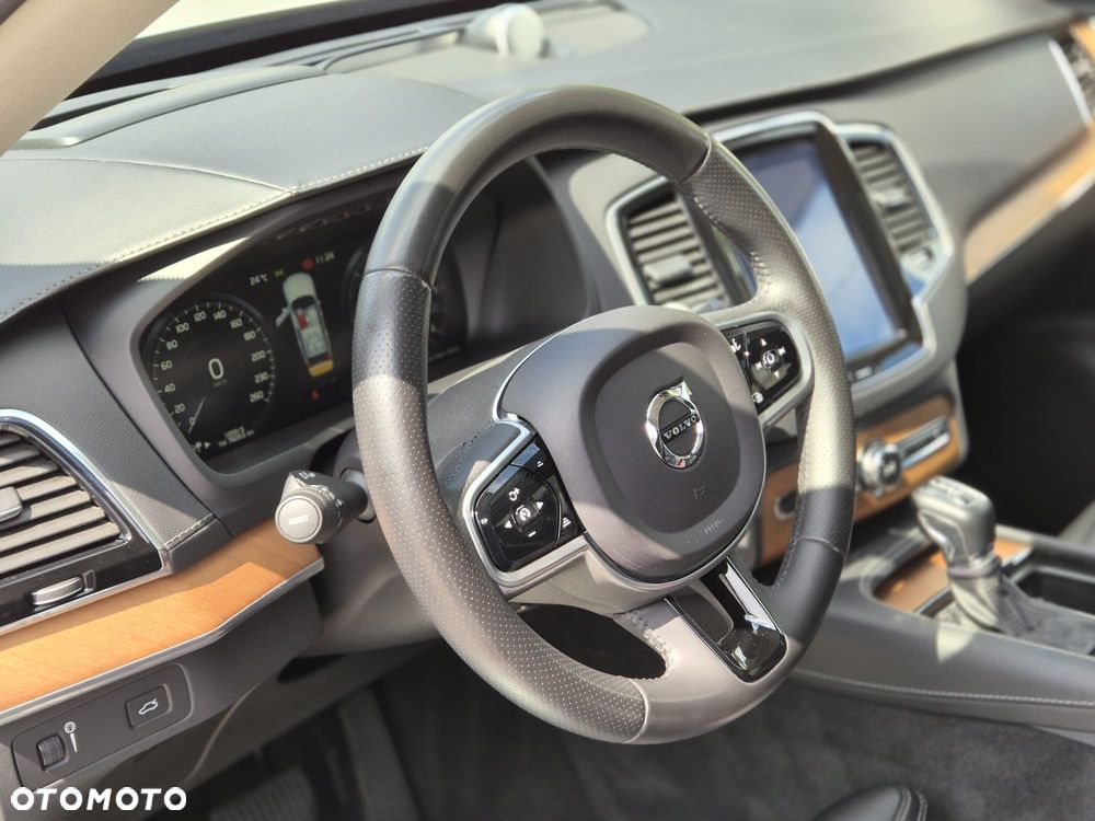 Volvo XC 90 D5 AWD Inscription 7os - 17