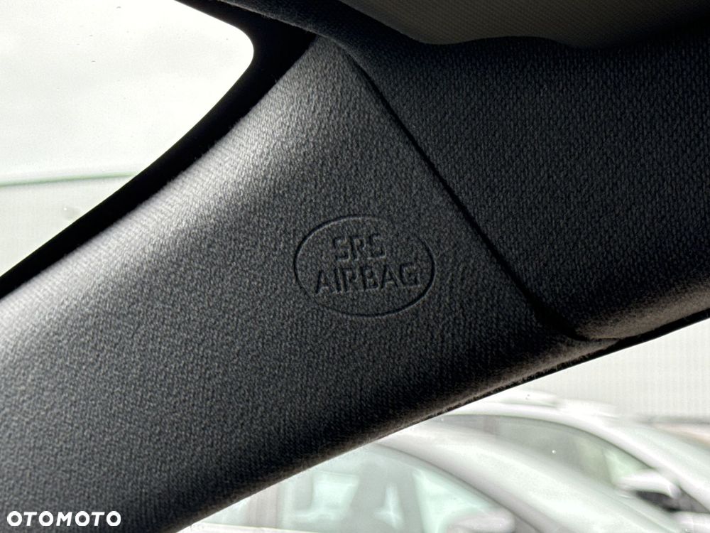 Toyota Corolla 1.8 Hybrid Comfort - 23