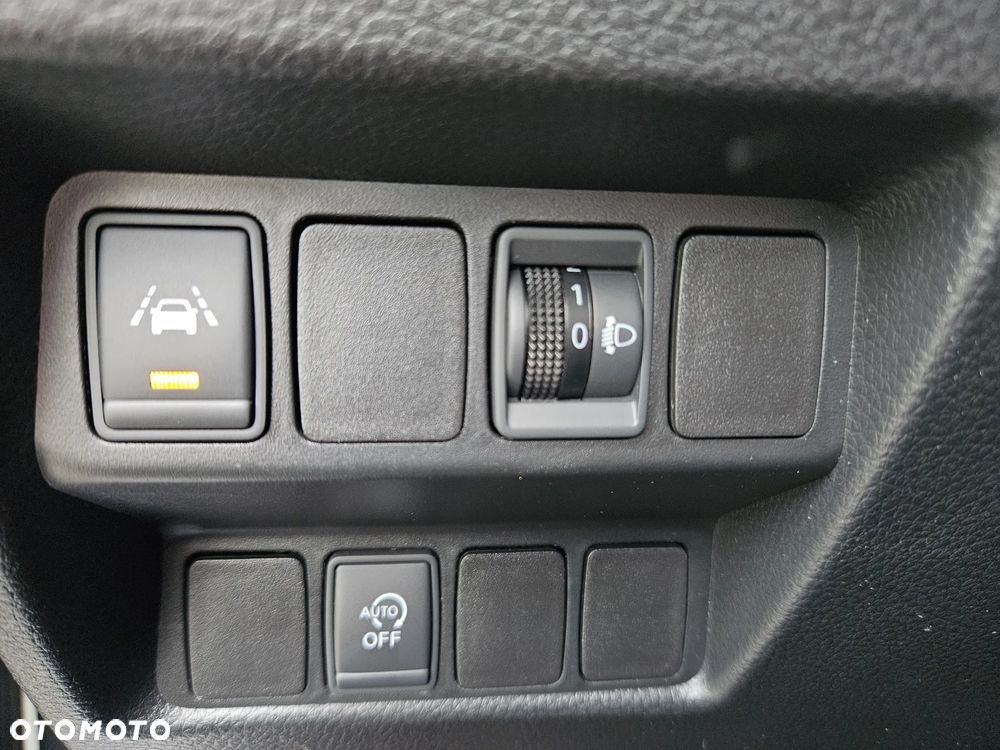 Nissan Qashqai 1.2 DIG-T N-Vision - 22
