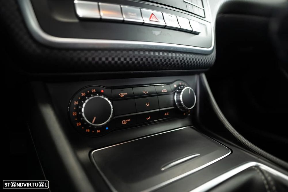 Mercedes-Benz A 180 - 38
