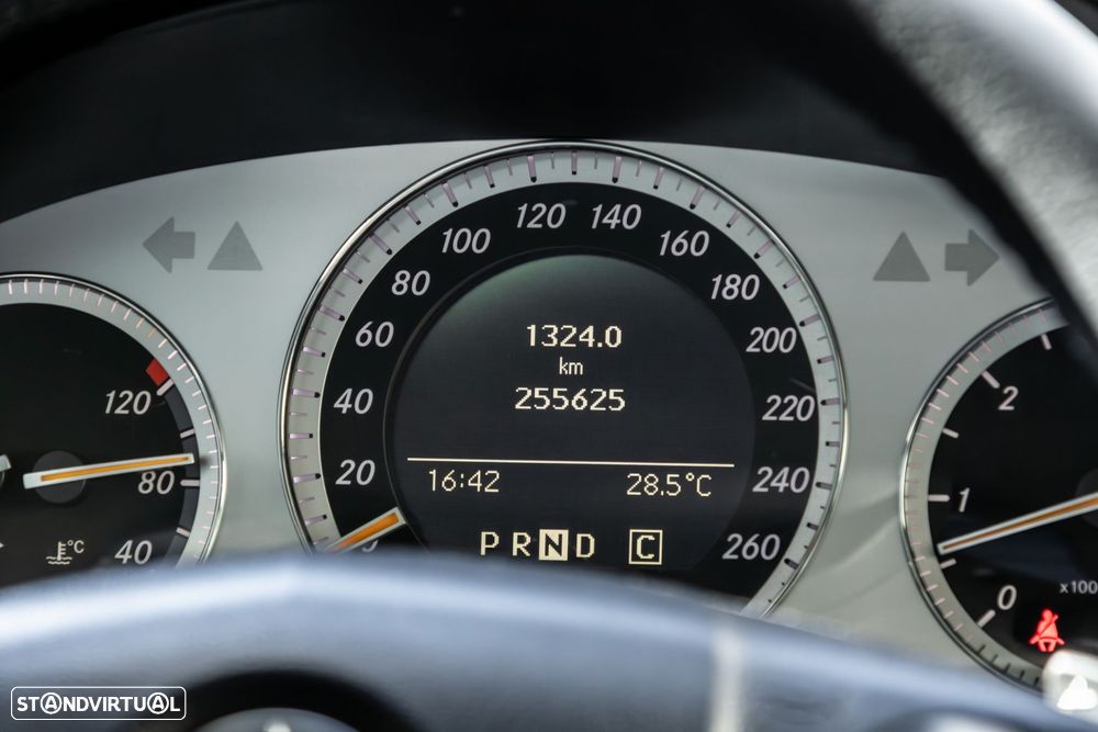 Mercedes-Benz C 320 - 22
