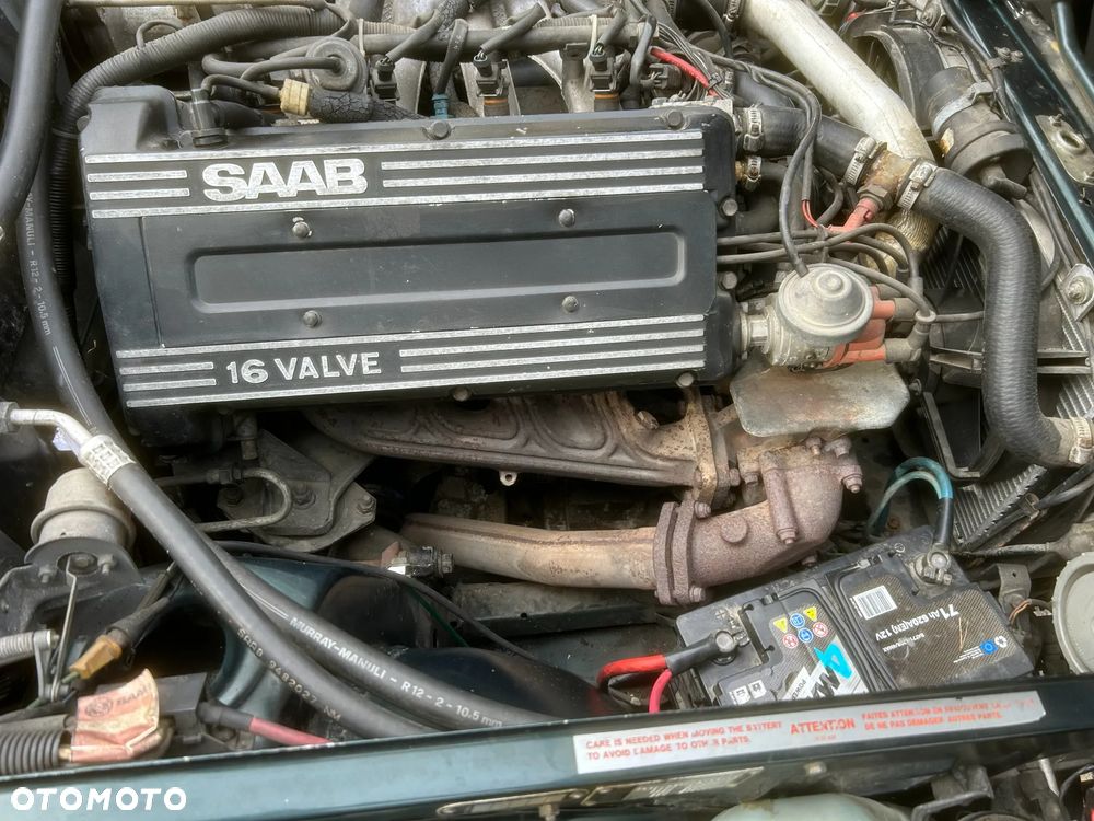 Saab 900 - 35