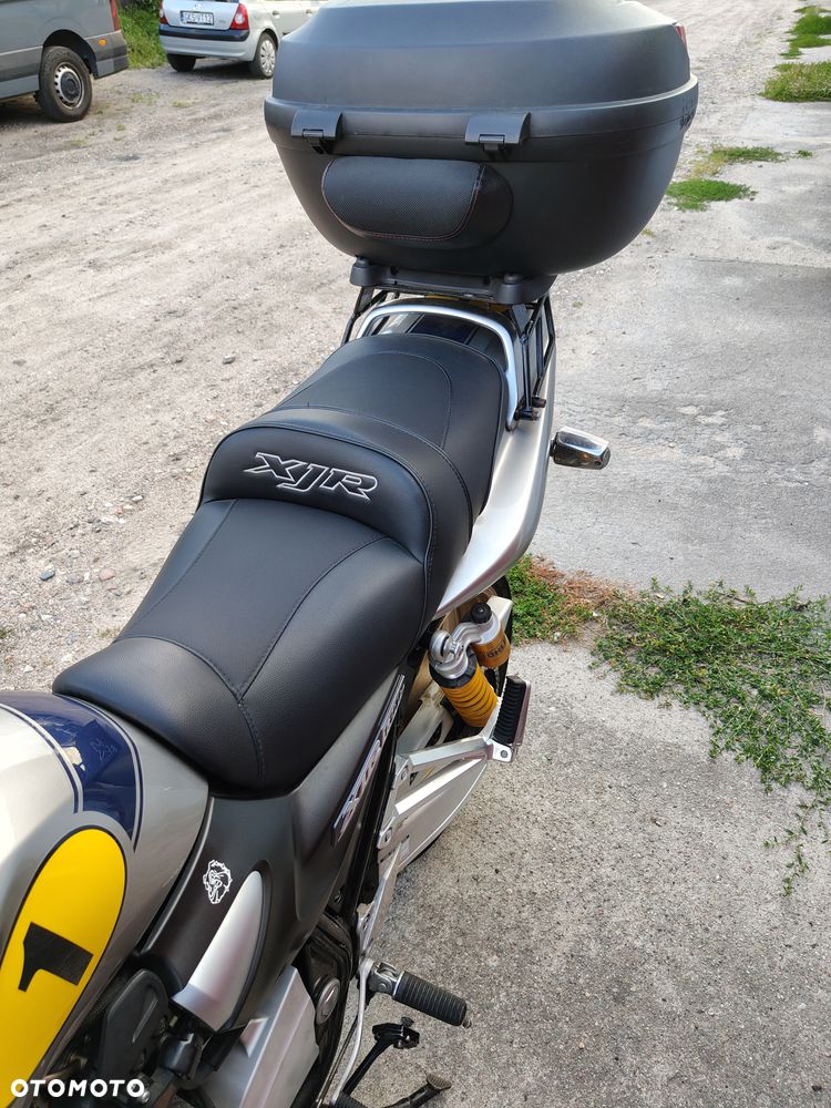 Yamaha XJR - 7