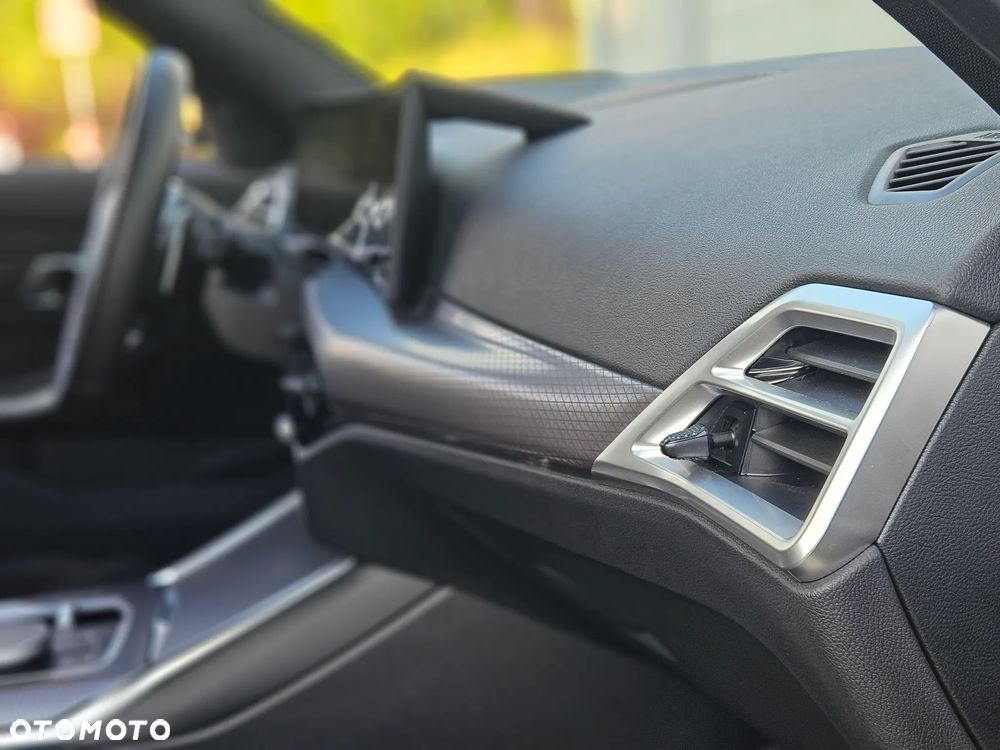 BMW Seria 3 - 31