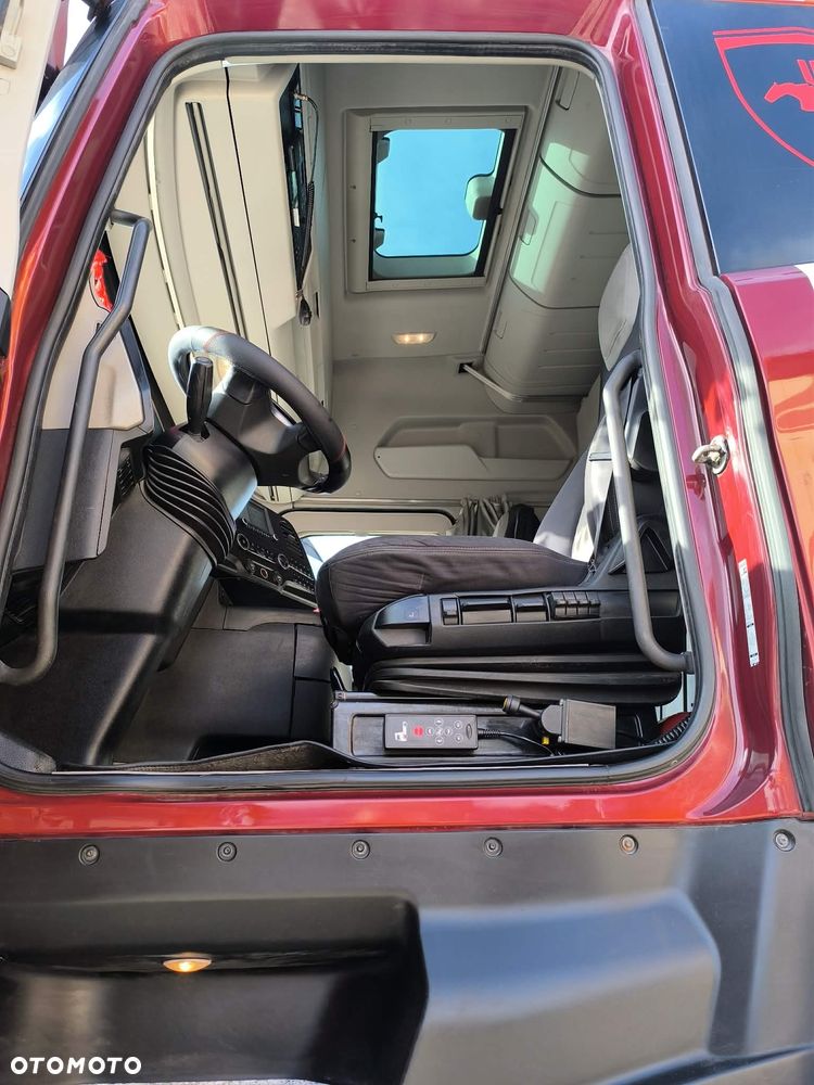 Ford F-Max - 16