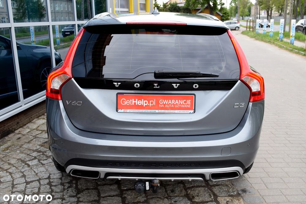 Volvo V60 Cross Country D3 Drive-E Summum - 13