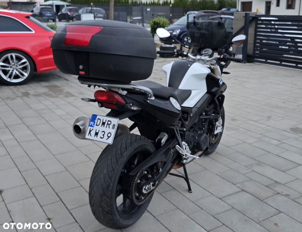 BMW F - 13