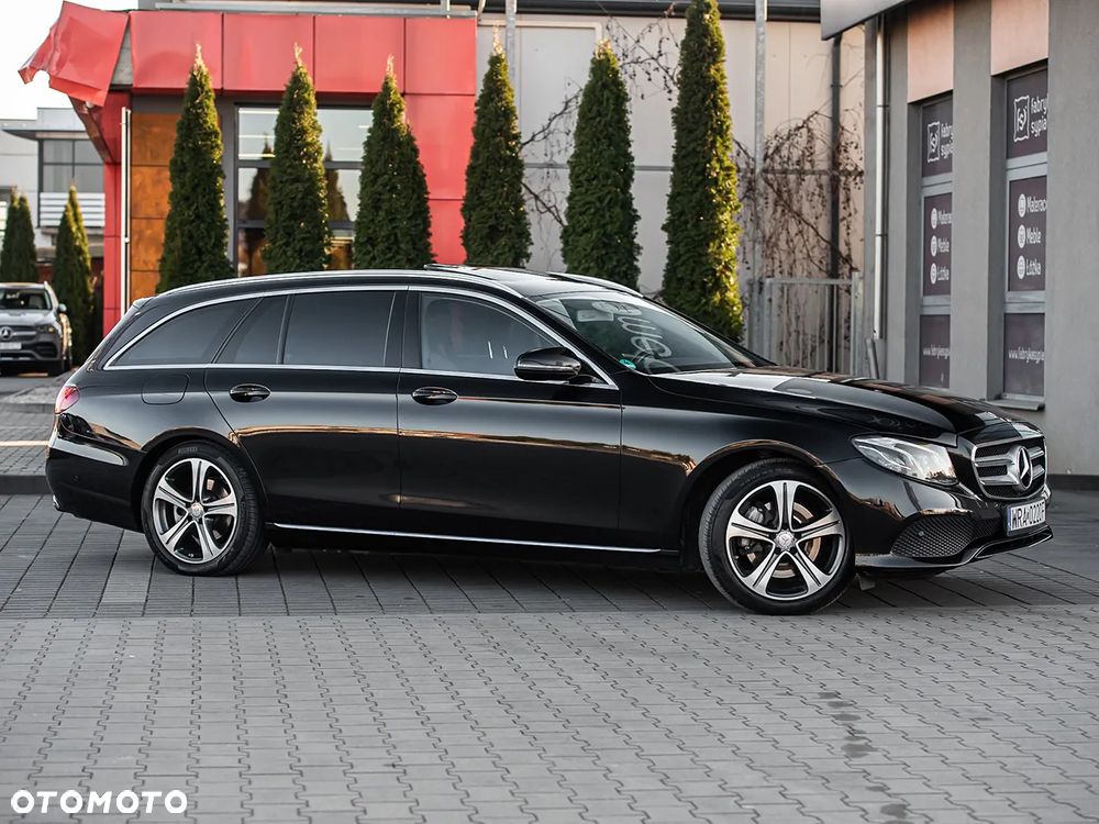 Mercedes-Benz Klasa E 220 d Business Edition 9G-TRONIC - 3