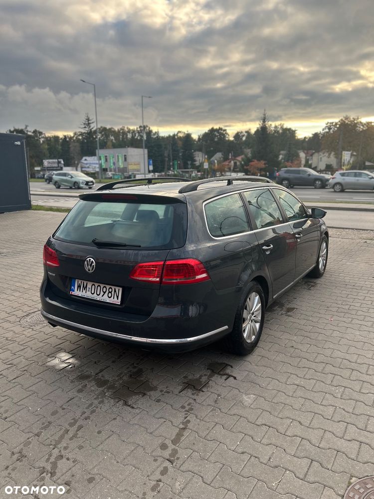 Volkswagen Passat 1.6 TDI Comfortline - 6