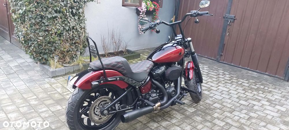 Harley-Davidson Softail Street Bob - 25