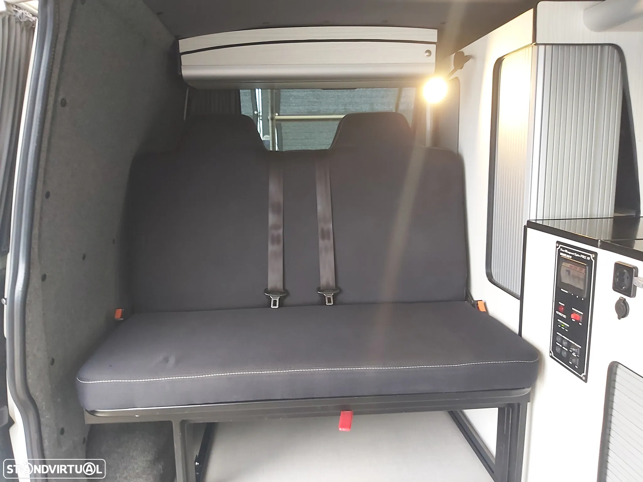 VW California T4 2.5 TDI-California-Campervan - 18