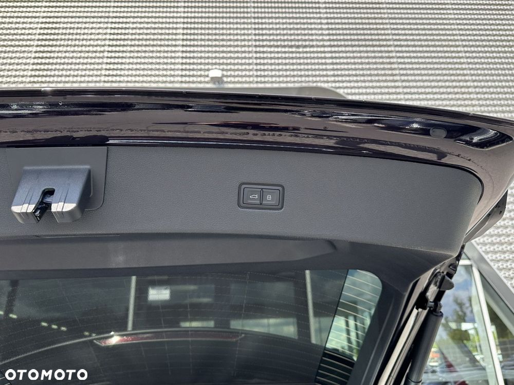 Audi SQ8 - 12