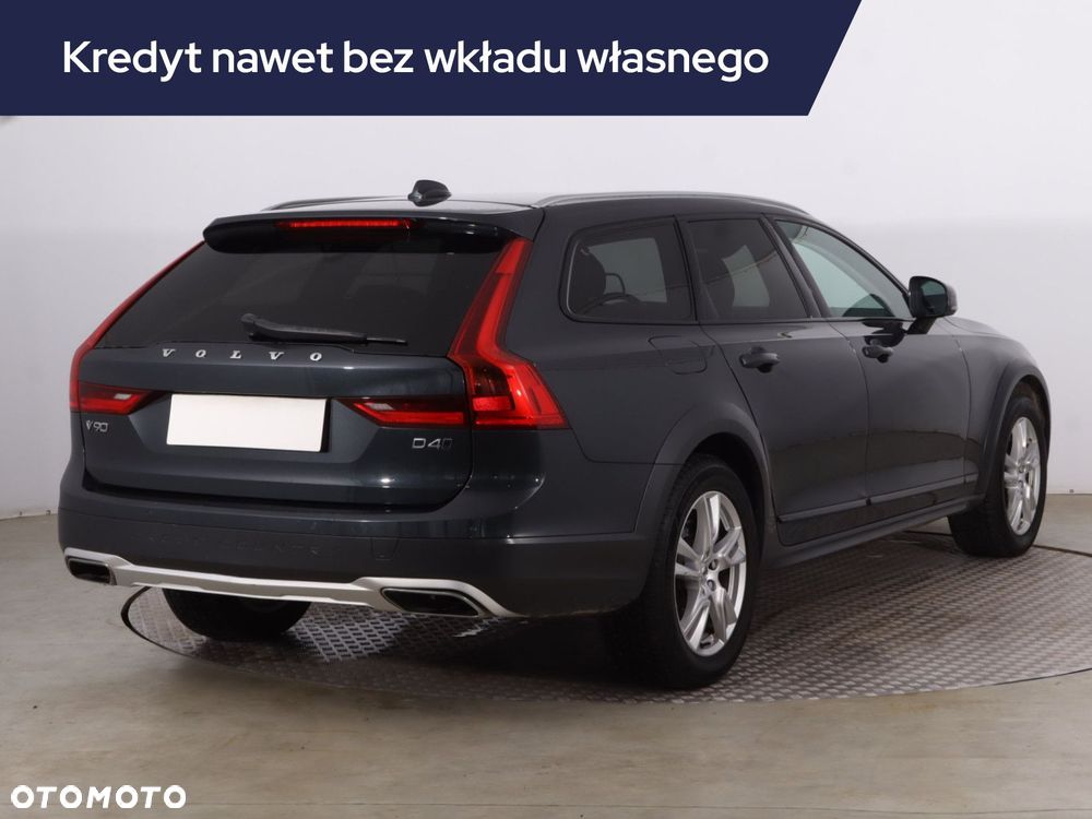 Volvo V90 Cross Country - 7