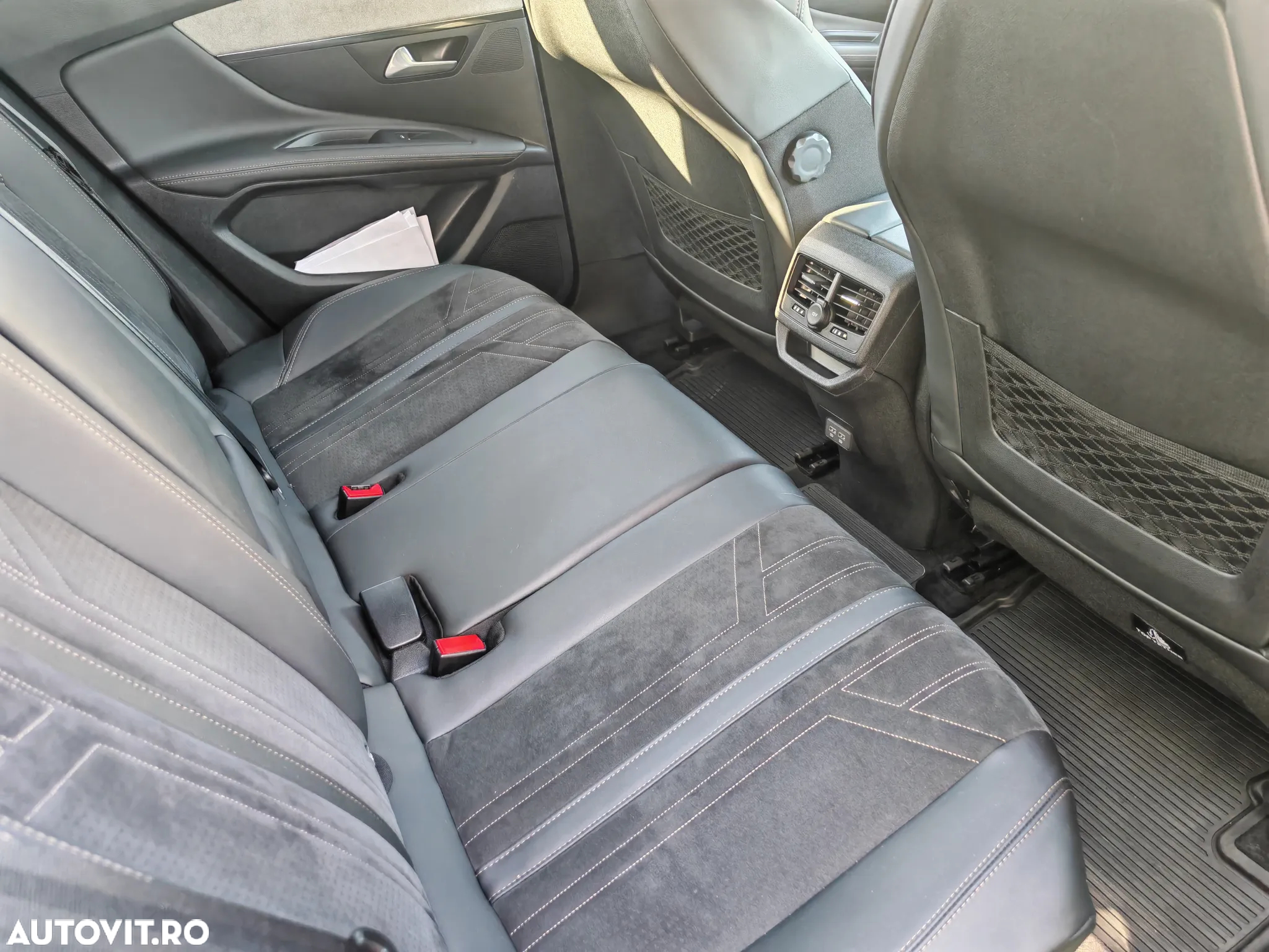 Peugeot 3008 1.5 BlueHDI S&S EAT8 GT-Line - 13
