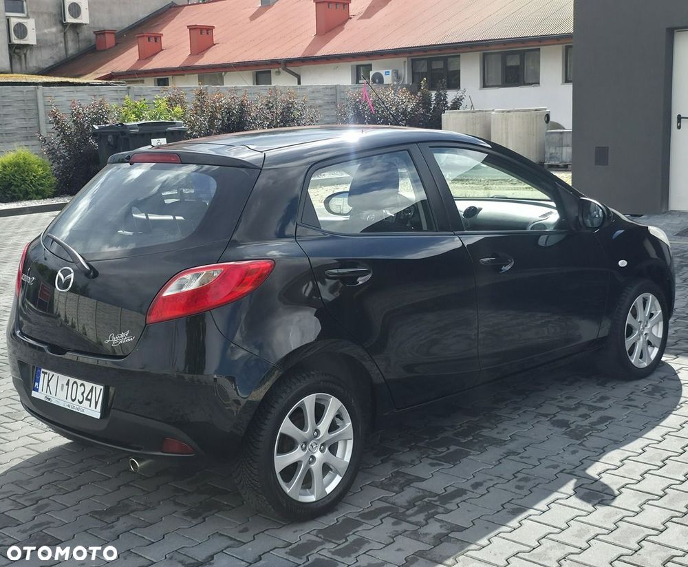 Mazda 2 - 3